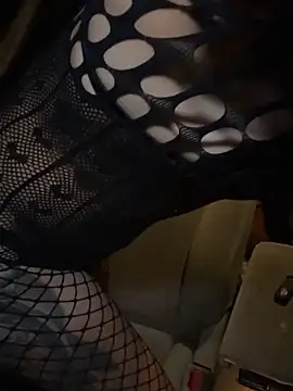 starrynikki online show from December 10, 4:34 am