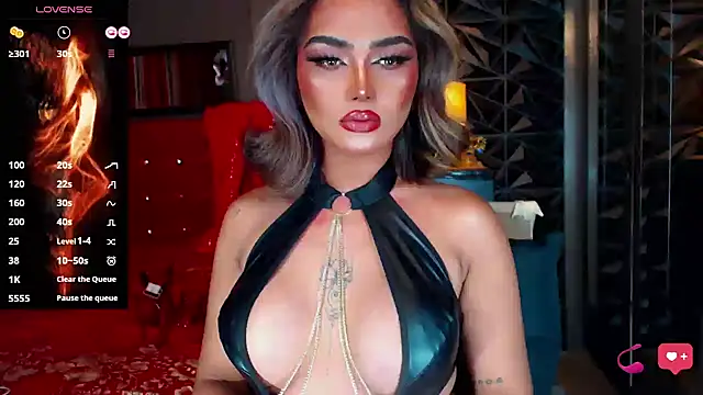 Snapshot of NatalyaFox chatting on October 10, 6:45 am NatalyaFox online show from October 10, 6:45 am
