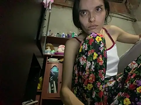 lilithanderson online show from June 26, 7:24 am