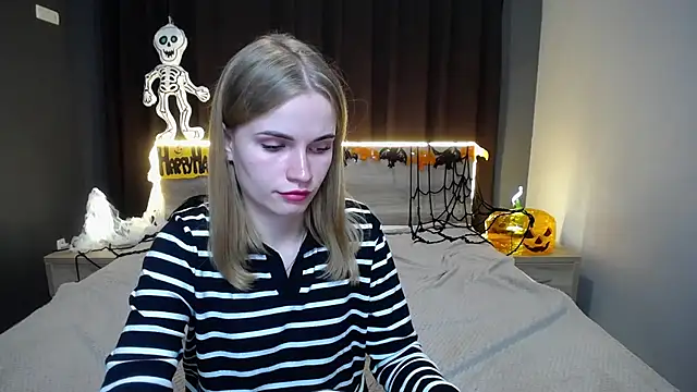 MargaritaKiss online show from October 19, 7:03 pm