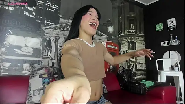 Snapshot of CloeRodriguez chatting on November 30, 5:39 pm CloeRodriguez online show from November 30, 5:39 pm