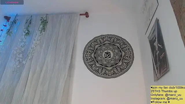 Snapshot of Marci_owo chatting on March 28, 11:26 pm Marci owo online show from March 28, 11:26 pm