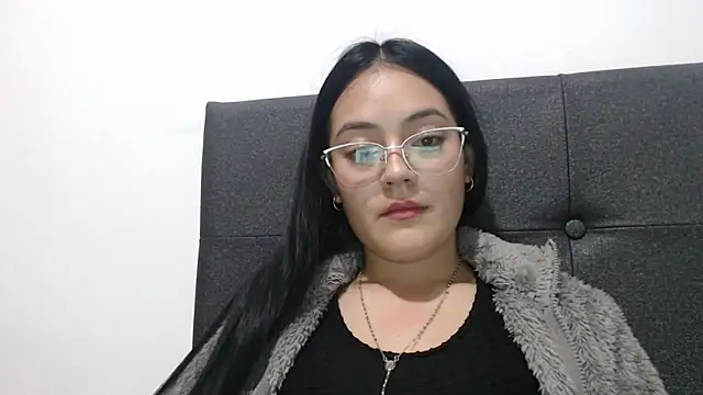 Snapshot of Alisha_99 chatting on March 11, 11:44 pm Alisha 99 online show from March 11, 11:44 pm