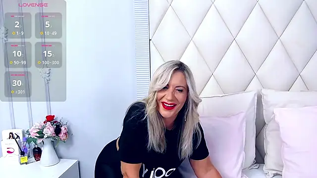 GinaBear online show from September 24, 6:55 pm