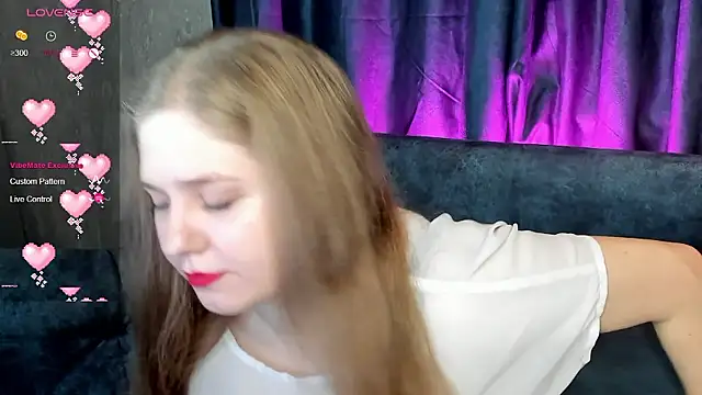 Megan Violer online show from December 2, 3:25 pm