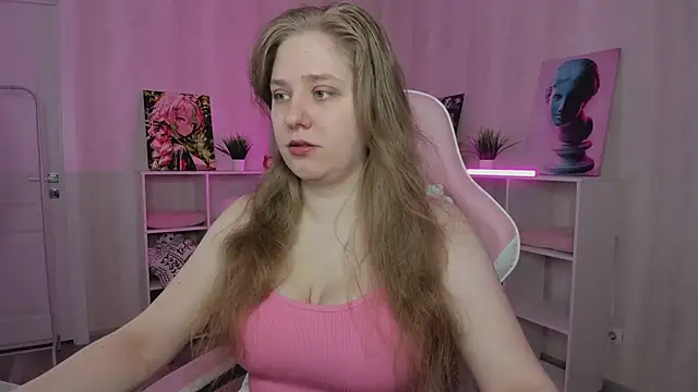 Megan Violer online show from May 7, 5:18 pm