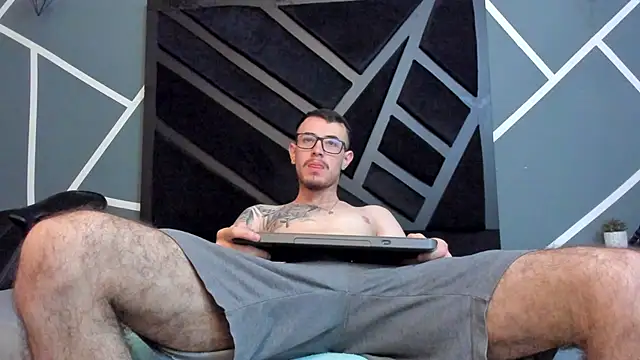 Snapshot of CodyWalkerR chatting on March 13, 5:18 pm CodyWalkerR online show from March 13, 5:18 pm