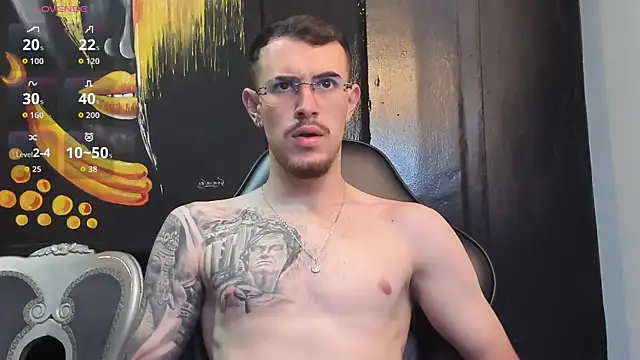 CodyWalkerR online show from October 6, 5:32 pm