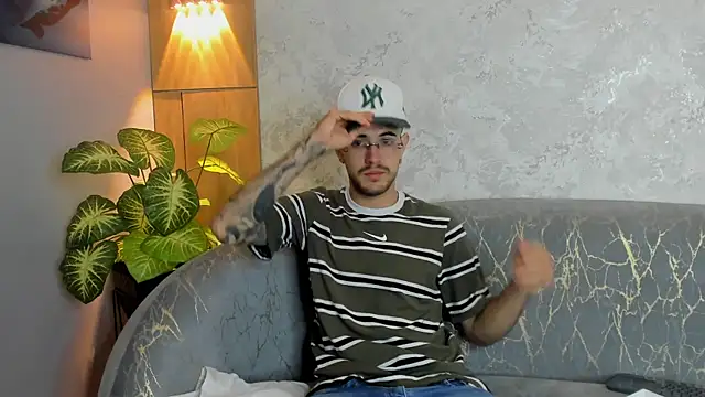 CodyWalkerR online show from June 10, 5:34 pm