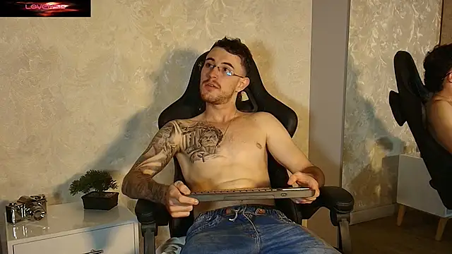 CodyWalkerR online show from June 11, 12:32 am