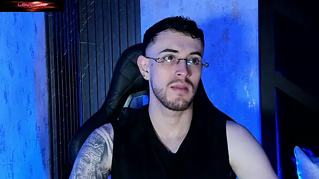 Snapshot of CodyWalkerR chatting on July 15, 5:51 pm CodyWalkerR online show from July 15, 5:51 pm