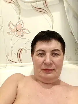 NicoleOlla online show from January 22, 1:42 pm