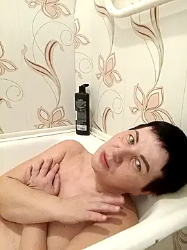 NicoleOlla online show from February 2, 1:30 pm