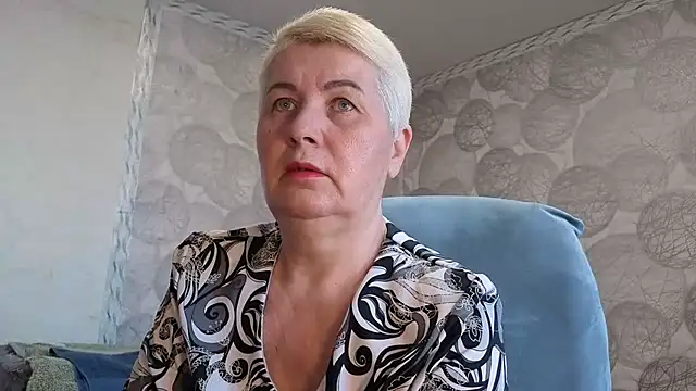 NicoleOlla online show from February 21, 2:01 am