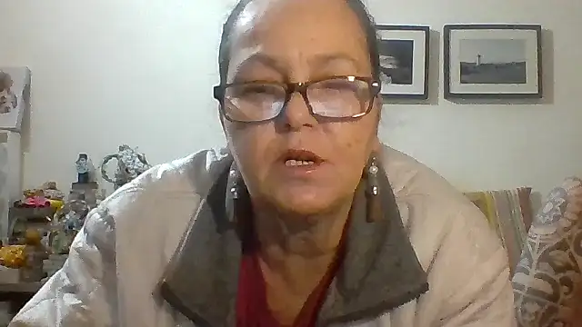 Snapshot of brasiliana49 chatting on April 9, 4:56 am brasiliana49 online show from April 9, 4:56 am