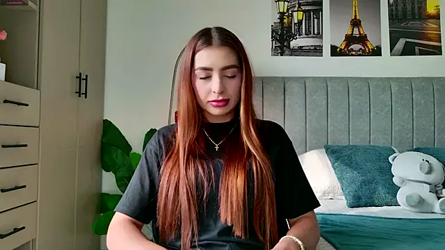 caralella online show from February 11, 8:58 pm