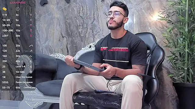 Liam Kleiin online show from January 7, 11:37 am