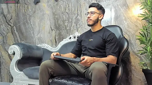 Liam Kleiin online show from January 21, 11:35 am