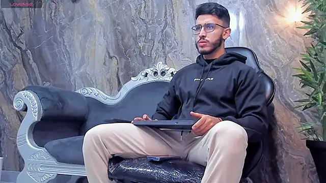 Liam Kleiin online show from January 25, 11:44 am