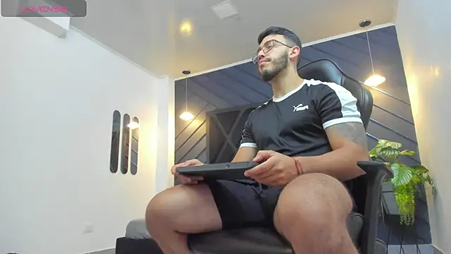 Liam Kleiin online show from October 14, 11:22 am