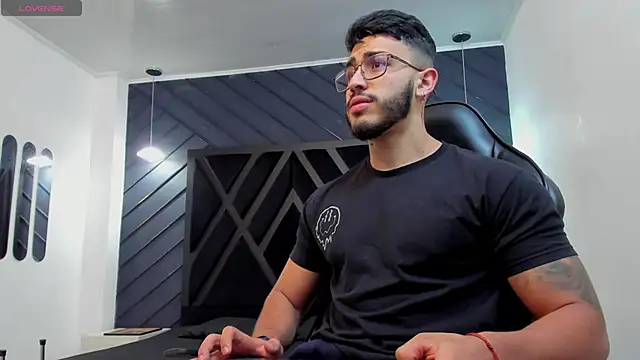 Liam Kleiin online show from November 20, 11:32 am