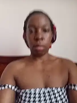 Snapshot of vanillacutie chatting on May 25, 11:05 am vanillacutie online show from May 25, 11:05 am