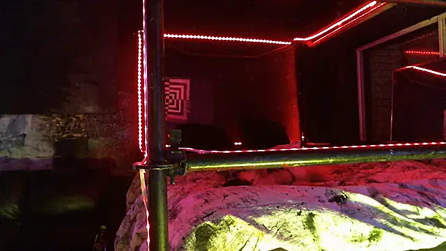 RoomBlueWhite online show from December 26, 8:50 am