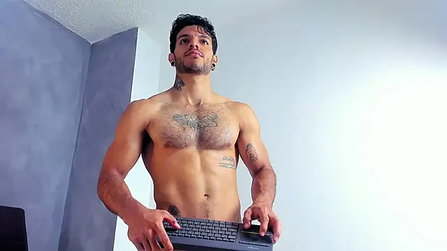 JuanBlade online show from June 10, 5:23 pm