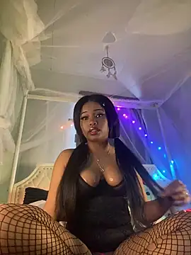 lovekaylaa online show from February 25, 4:21 pm