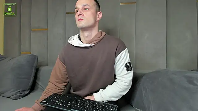 Snapshot of BrandonNorris chatting on November 1, 4:14 am BrandonNorris online show from November 1, 4:14 am