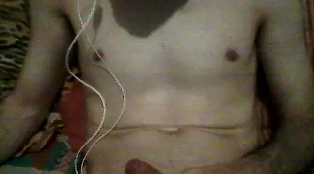 Snapshot of Paulo_lO chatting on February 17, 5:25 am Paulo lO online show from February 17, 5:25 am