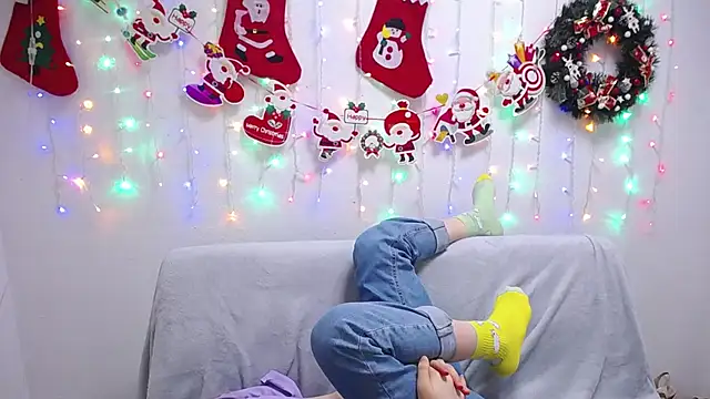 TinaRedly online show from December 15, 3:56 am