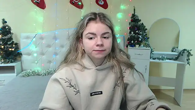 TinaRedly online show from December 21, 10:17 am