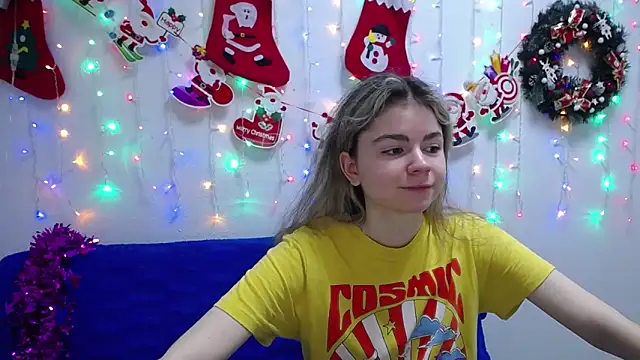 TinaRedly online show from December 25, 6:31 am