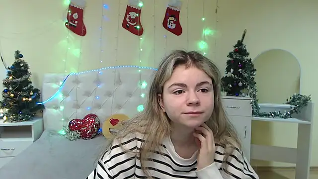 TinaRedly online show from December 28, 6:49 am