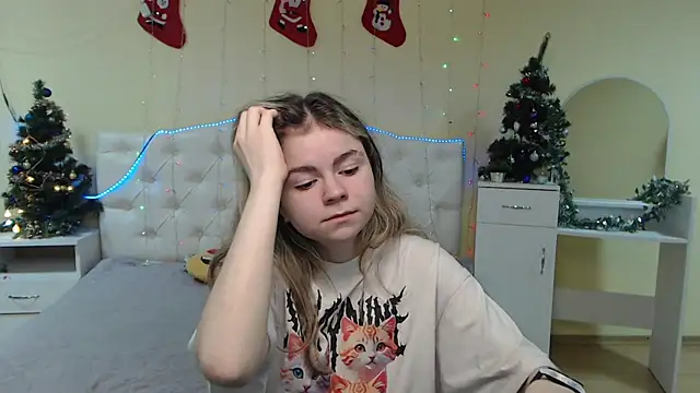 TinaRedly online show from January 5, 5:09 pm