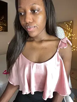 Snapshot of kellya_ chatting on February 15, 10:06 pm kellya online show from February 15, 10:06 pm