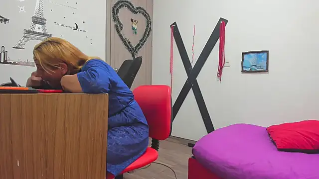 hotandfierylatinos2023 online show from January 14, 8:26 pm