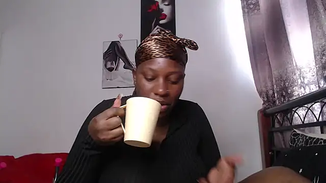 Whimsicalwillow online show from September 18, 10:39 am