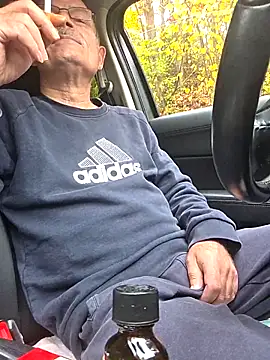 bottomhairy online show from October 23, 8:13 am