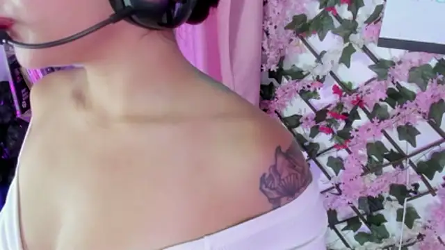 Snapshot of SoyMarce@xh chatting on April 3, 7:06 am SoyMarcexh online show from April 3, 7:06 am