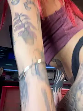 Snapshot of Abbeey chatting on February 20, 12:18 am Abbeey online show from February 20, 12:18 am