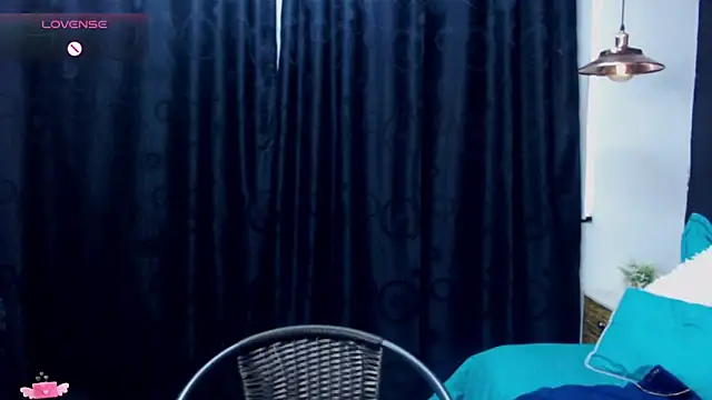 megan collins96 online show from December 15, 5:53 pm
