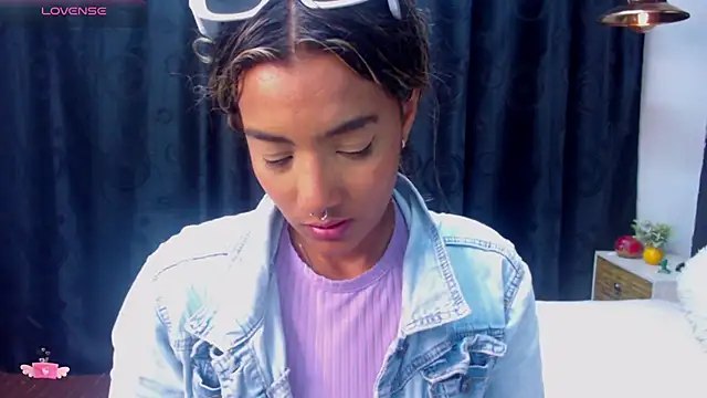 megan collins96 online show from December 21, 8:21 pm