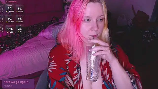 lissamuff online show from May 31, 5:42 pm