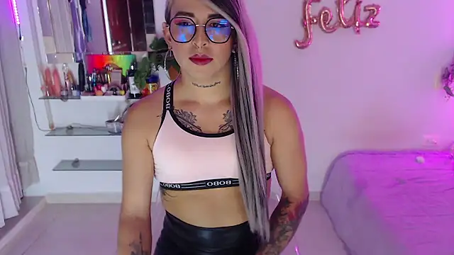 Laveneno ortiz07 online show from December 7, 10:39 pm