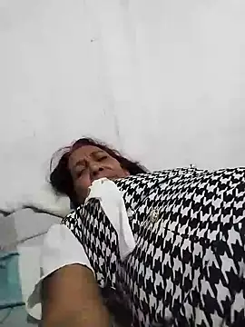 Snapshot of SWEET_LOVER01 chatting on December 21, 6:12 pm SWEET LOVER01 online show from December 21, 6:12 pm