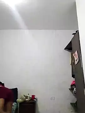 Snapshot of SWEET_LOVER01 chatting on February 4, 11:59 pm SWEET LOVER01 online show from February 4, 11:59 pm