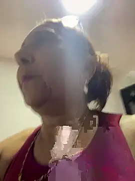 Snapshot of SWEET_LOVER01 chatting on March 26, 1:11 am SWEET LOVER01 online show from March 26, 1:11 am