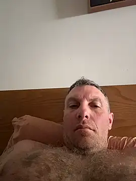 MrIsolated101 online show from February 6, 1:32 am